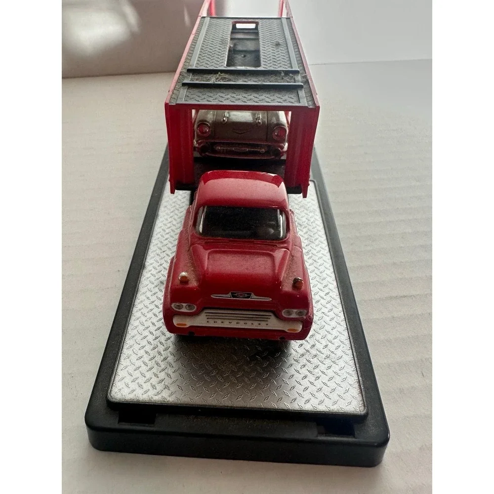Chevrolet Diecast 1959 Viking LCF 1957 Bel Air Car Transporter Red Green